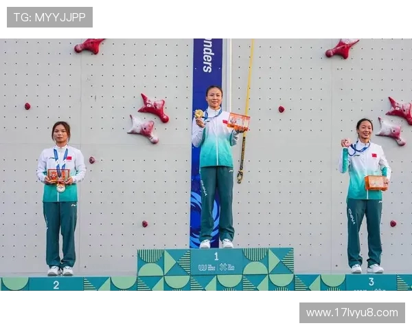 成都攀岩队防守策略解析与攀岩热点的深度探讨